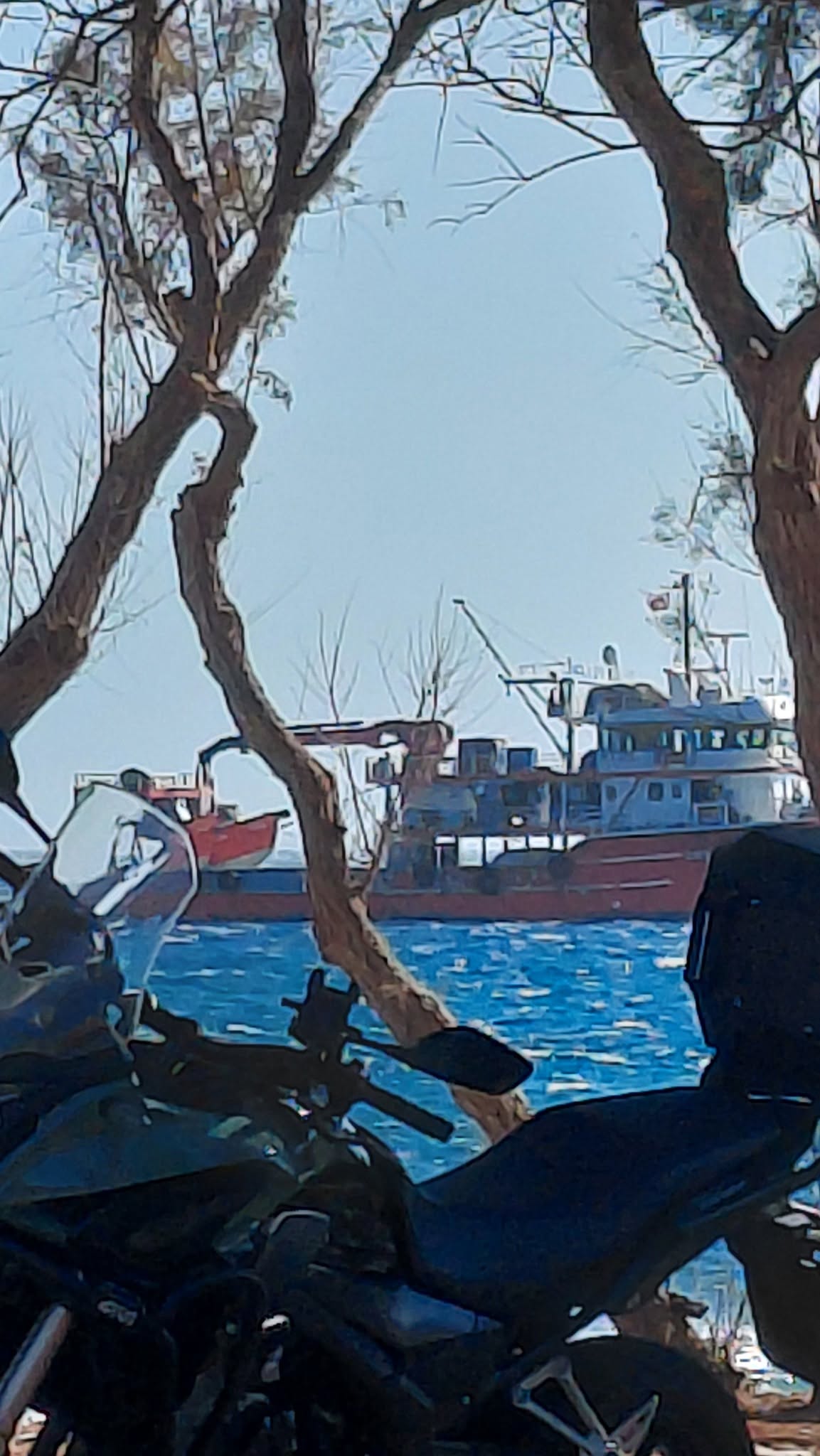 Τουρκικό αλιευτικό ανοιχτά της Τήνου
