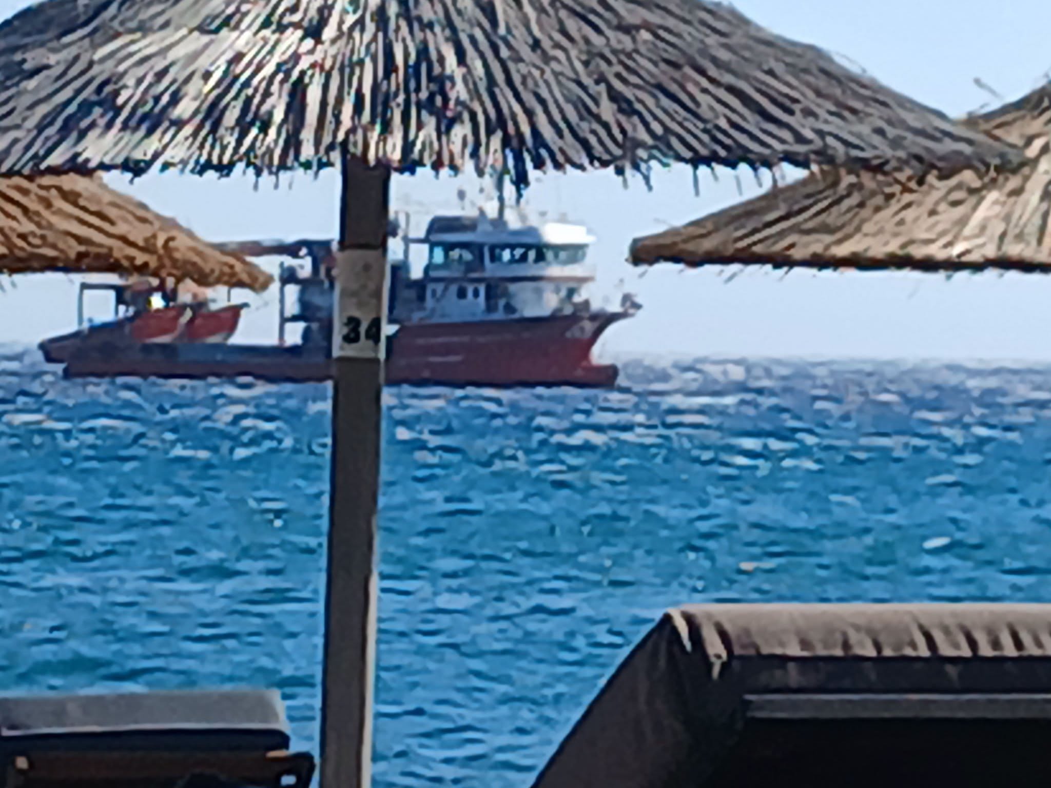 Τουρκικό αλιευτικό από την παραλία του Αγίου Φωκά