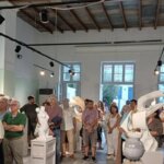Η έκθεση που γύρισε σπίτι της: 20 Τήνιοι μαρμαρογλύπτες στον Πύργο