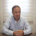 «Δύσκολη ημέρα η σημερινή»: ο Δήμαρχος Τήνου αποχαιρετά τον Δήμαρχο Αντιπάρου Τάσο Φαρούπο