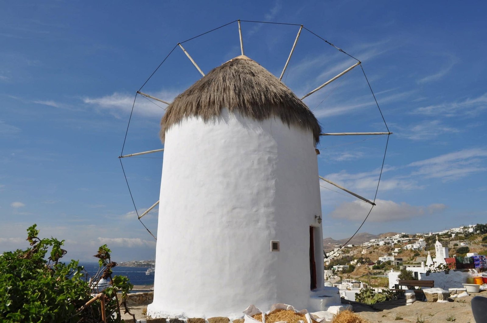 Ο Μύλος του Μπόνη στη Μύκονο, όπου έγινε η Γιορτή του Τρύγου