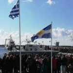 Γαλανόλευκη ως τη θάλασσα: Δοξολογία στη Μεγαλόχαρη, στεφάνια στην «Έλλη» και παρέλαση στην παραλία — όλο το πρόγραμμα της Τήνου για την 28η Οκτωβρίου