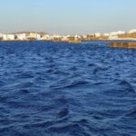 Πέφτει ο βοριάς μετά από πέντε μέρες: ριπή 104,6 χλμ./ώρα στο Πόρτο την Παρασκευή — από την Πέμπτη 3 μποφόρ και 26 βαθμοί στην Τήνο