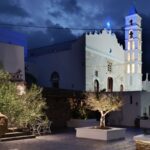 Τι φθινόπωρο, τι καλοκαίρι: λιακάδα στη Χώρα, φώτα στην Κώμη