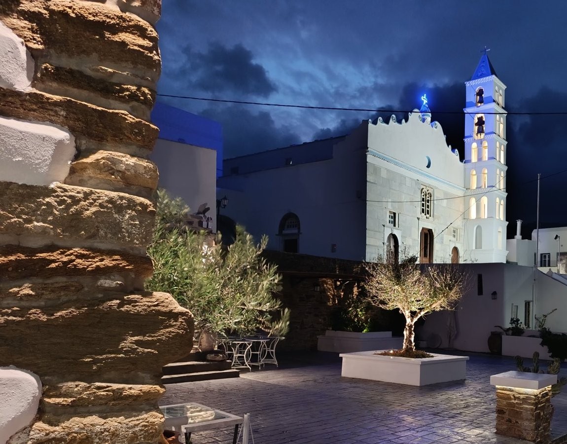 Η εκκλησία του Ονόματος της Παναγίας στην Κάτω Κώμη Τήνου